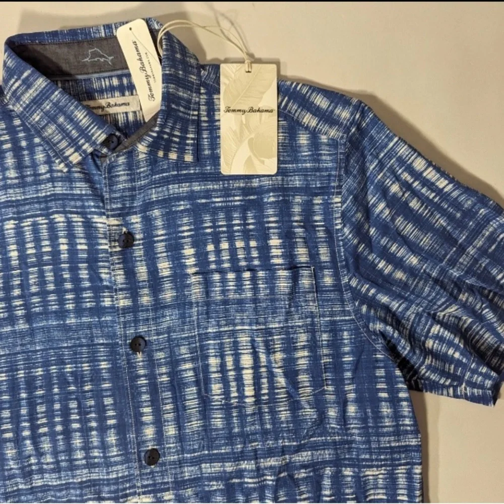 NEW- Size S Tommy Bahama Daybreak Batik Silk Camp Button Shirt ST325844 Navy